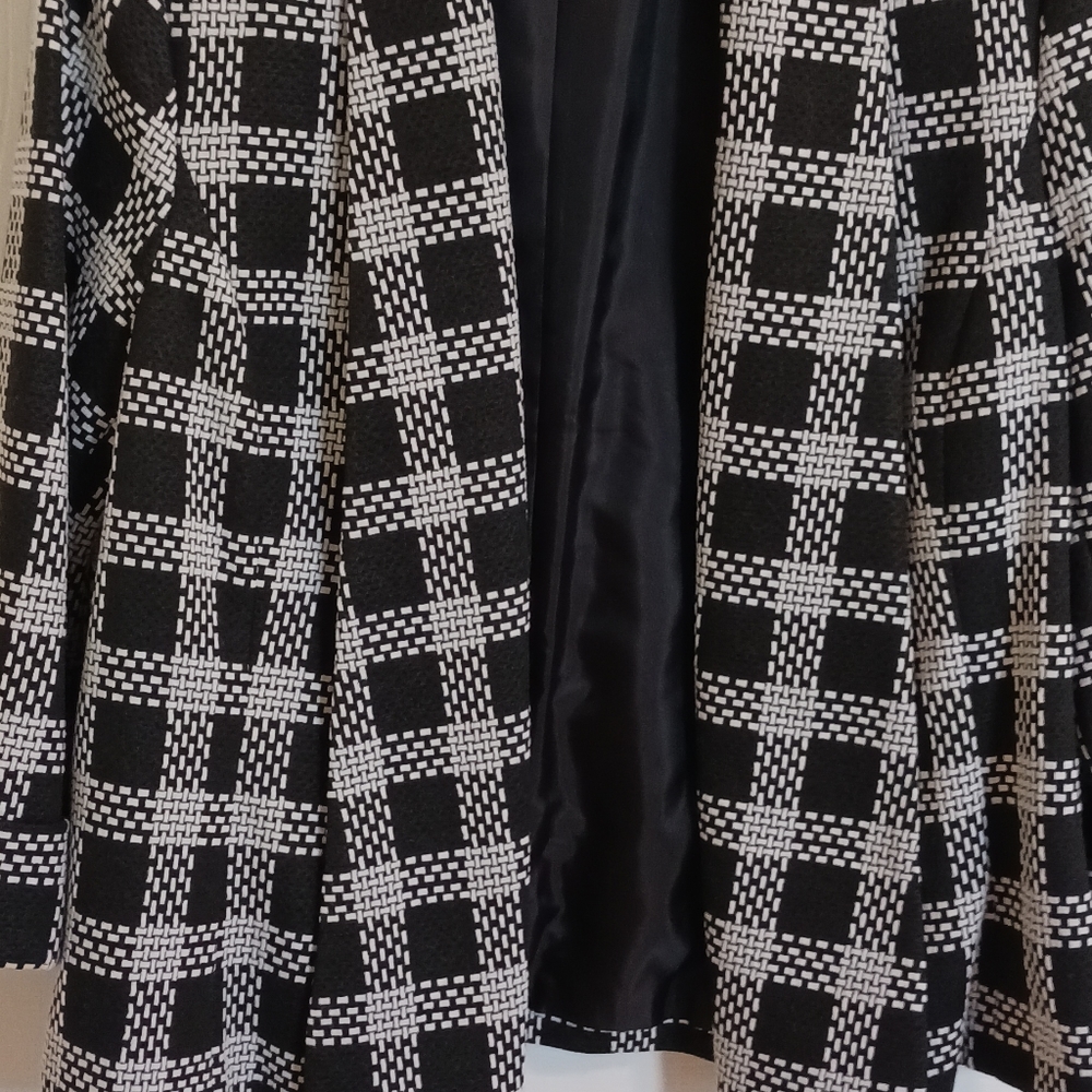 Kasper Size 10 casual light Weight jacket.